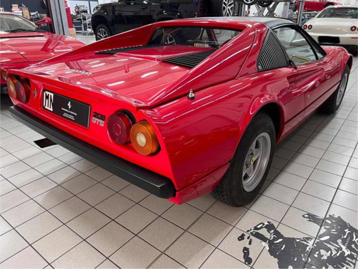 Ferrari 208 208 GTS (5)
