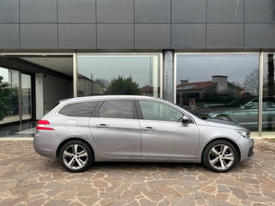 Peugeot 308 SW BlueHDi 130 S&S EAT6 Allure (7)