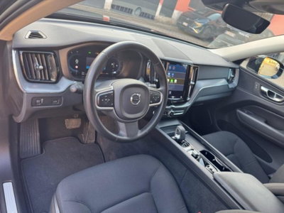 Volvo XC60 B4 (d) AWD automatico Core N1 (15)