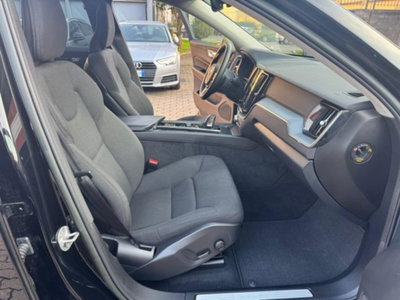 Volvo XC60 B4 (d) AWD automatico Core N1 (18)