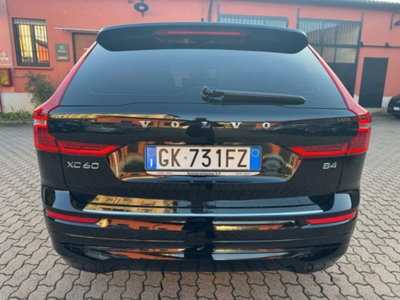Volvo XC60 B4 (d) AWD automatico Core N1 (5)