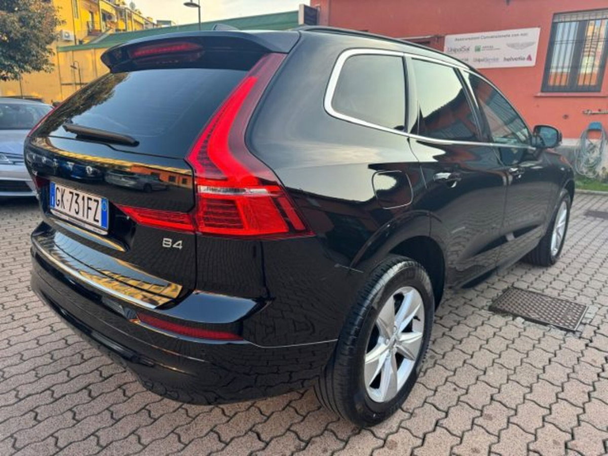 Volvo XC60 B4 (d) AWD automatico Core N1 (6)