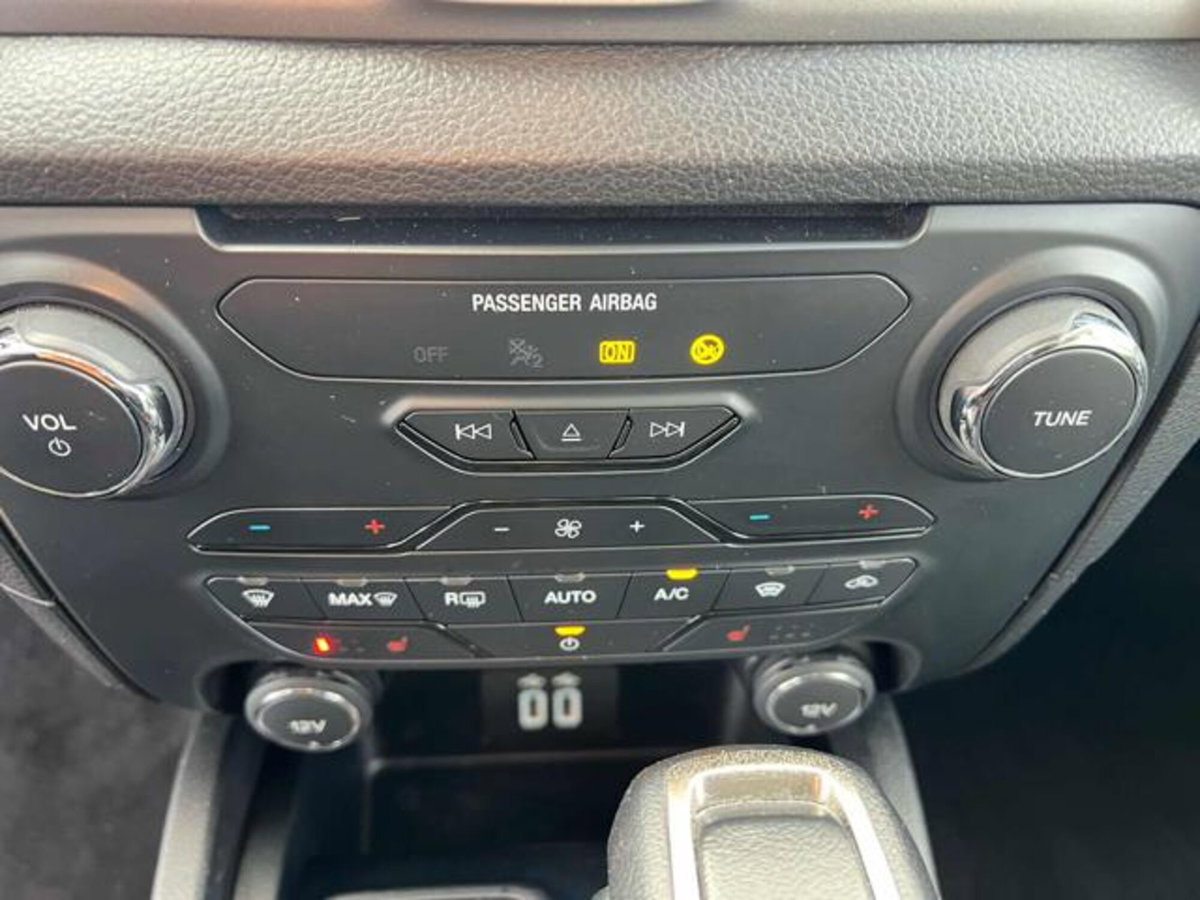 Ford Ranger Pick-up Ranger 2.0 TDCi 213CV DC Limited 5 posti (11)