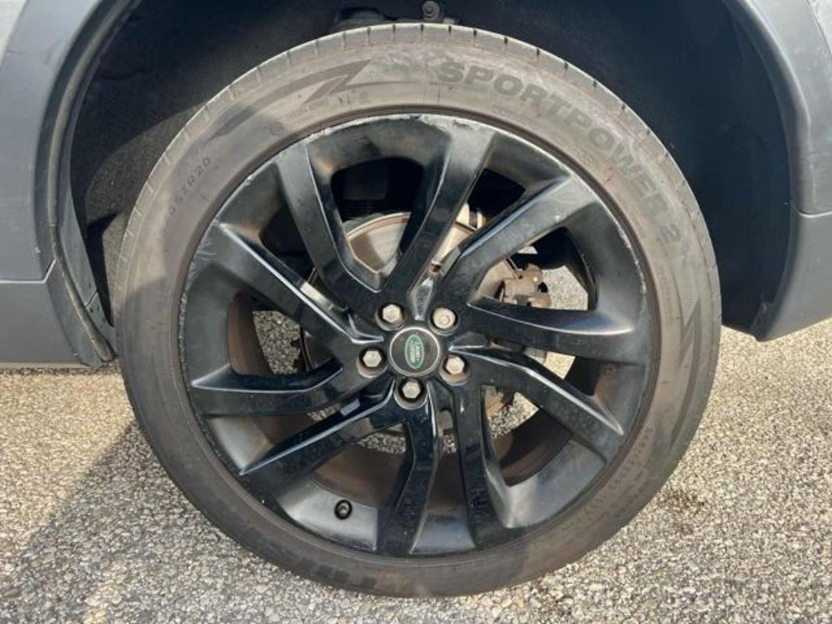 Land Rover Discovery Sport 2.0 TD4 180 CV HSE (15)