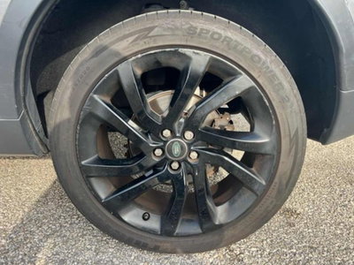 Land Rover Discovery Sport 2.0 TD4 180 CV HSE (15)