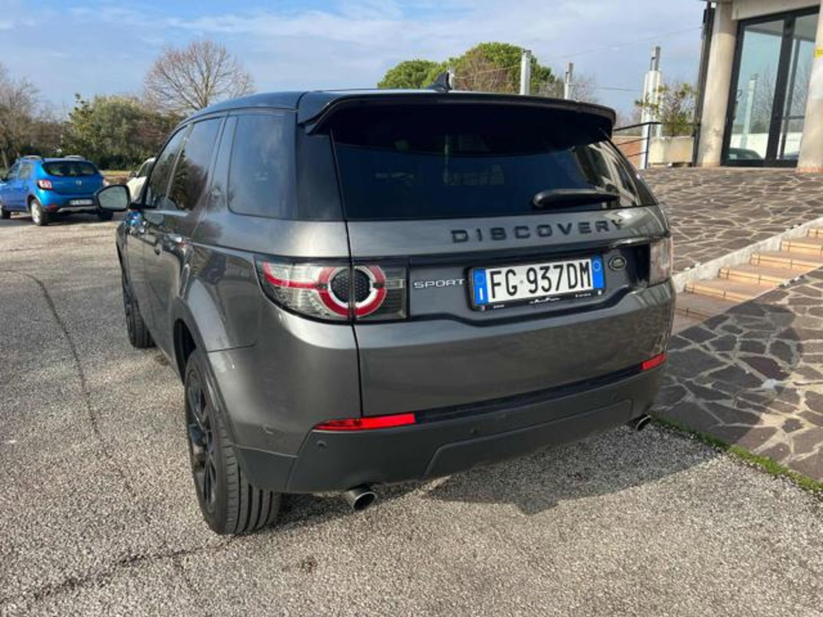 Land Rover Discovery Sport 2.0 TD4 180 CV HSE (6)