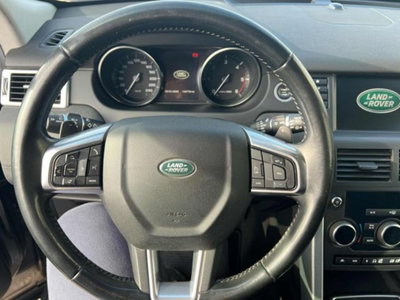 Land Rover Discovery Sport 2.0 TD4 180 CV HSE (9)