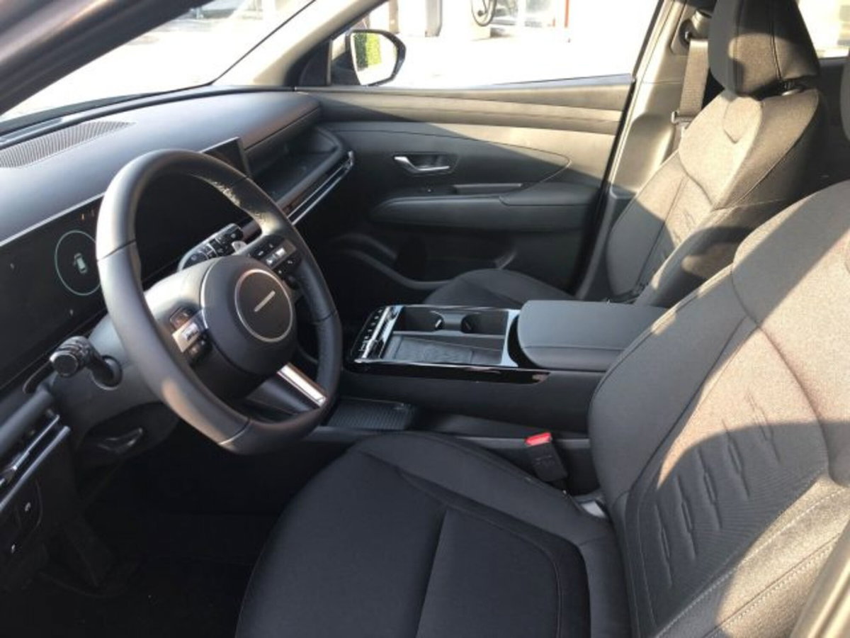 Hyundai Tucson 1.6 hev Xtech 2wd auto (11)