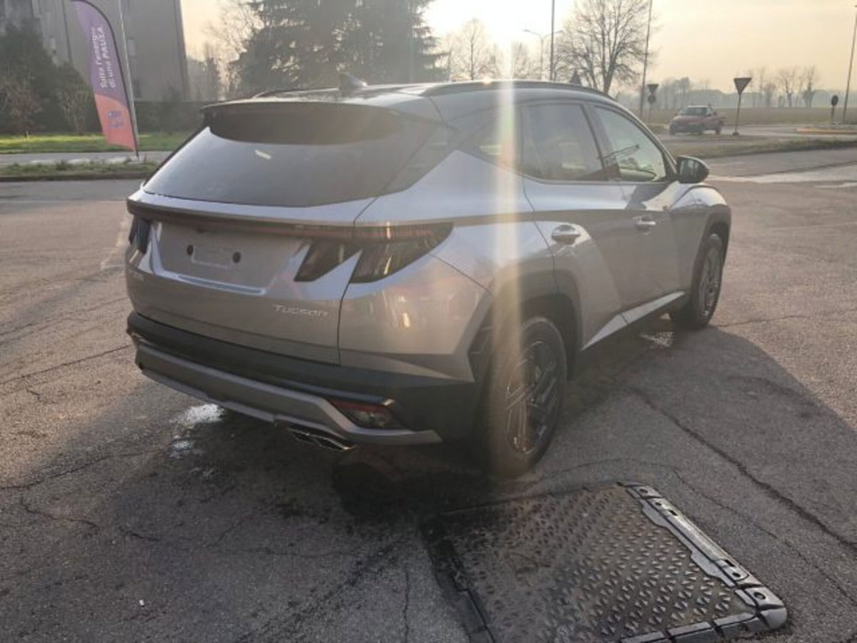 Hyundai Tucson 1.6 hev Xtech 2wd auto (4)