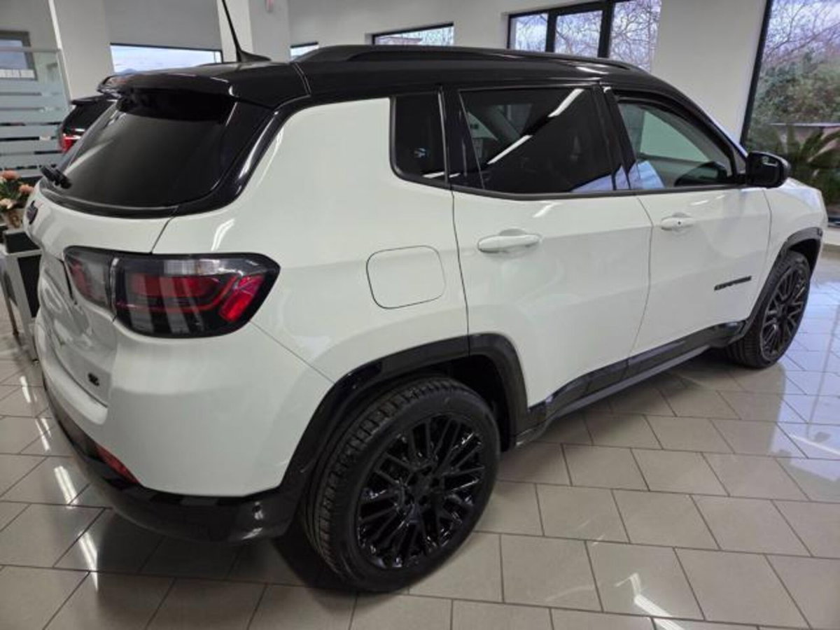 Jeep Compass 1.6 Multijet II 2WD S (13)