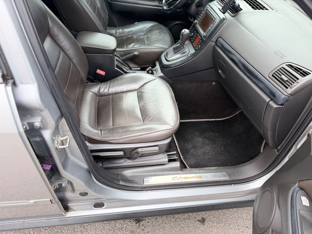 Fiat Croma 2.4 Multijet 20V Automatica Must (9)
