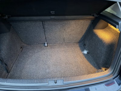 Volkswagen Golf 1.6 TDI DPF 5p. Comfortline (11)