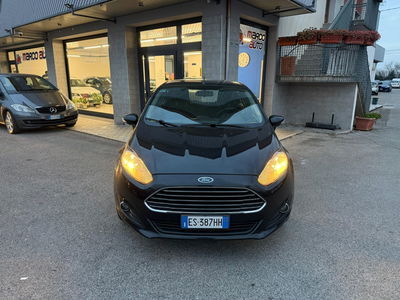 Ford Fiesta 1.4 5 porte Bz.- GPL Titanium usata