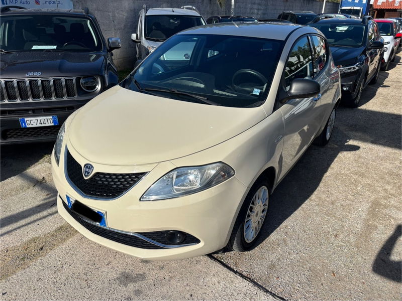 Lancia Ypsilon 1.2 69 CV 5 porte Silver