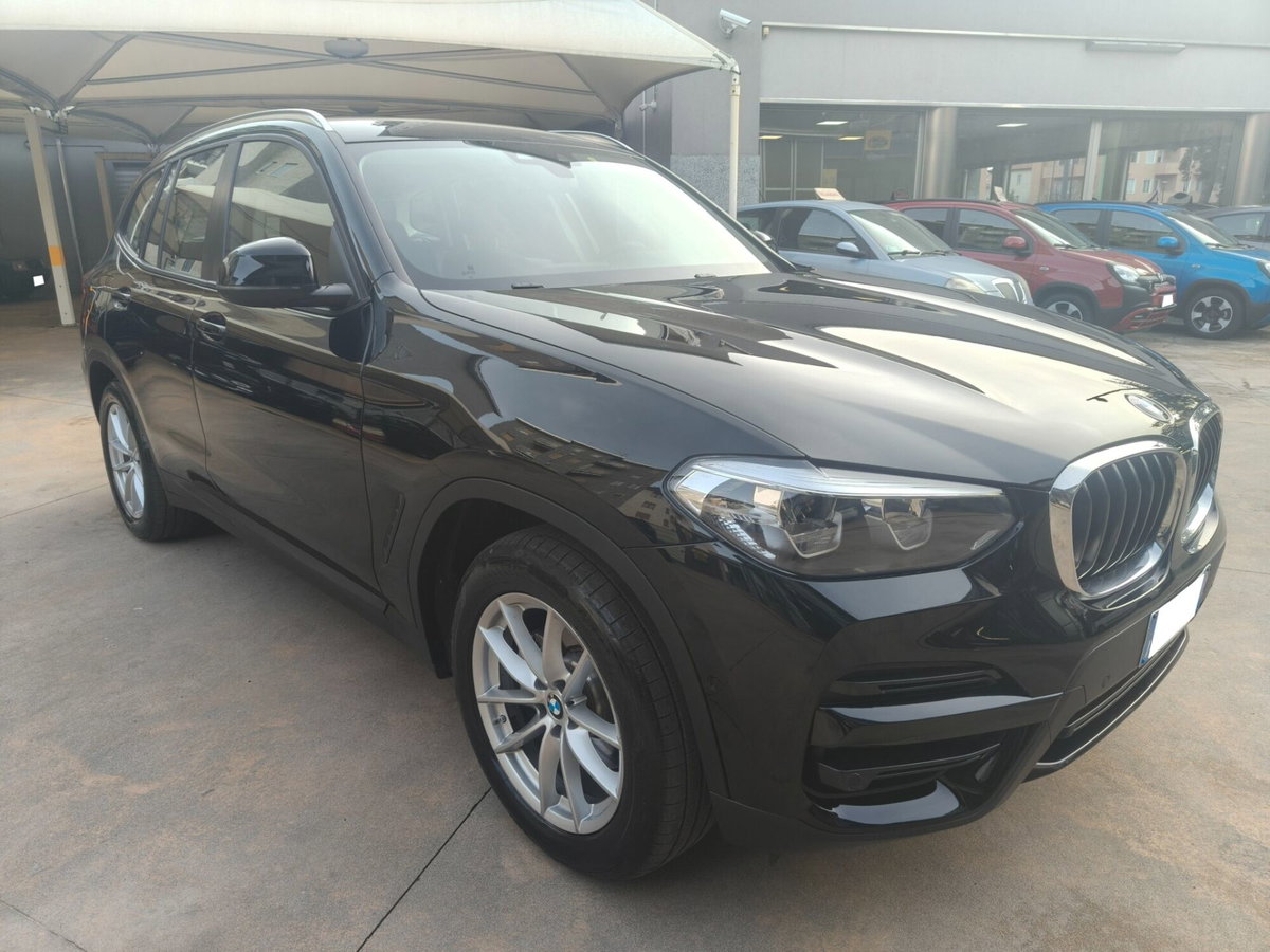 BMW X3 sDrive18d 48V Business Advantage (2)