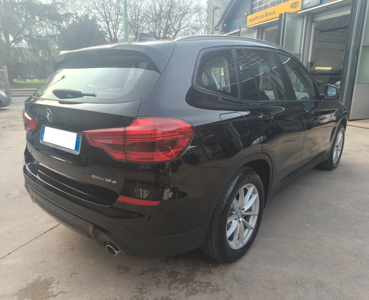 BMW X3 sDrive18d 48V Business Advantage (3)