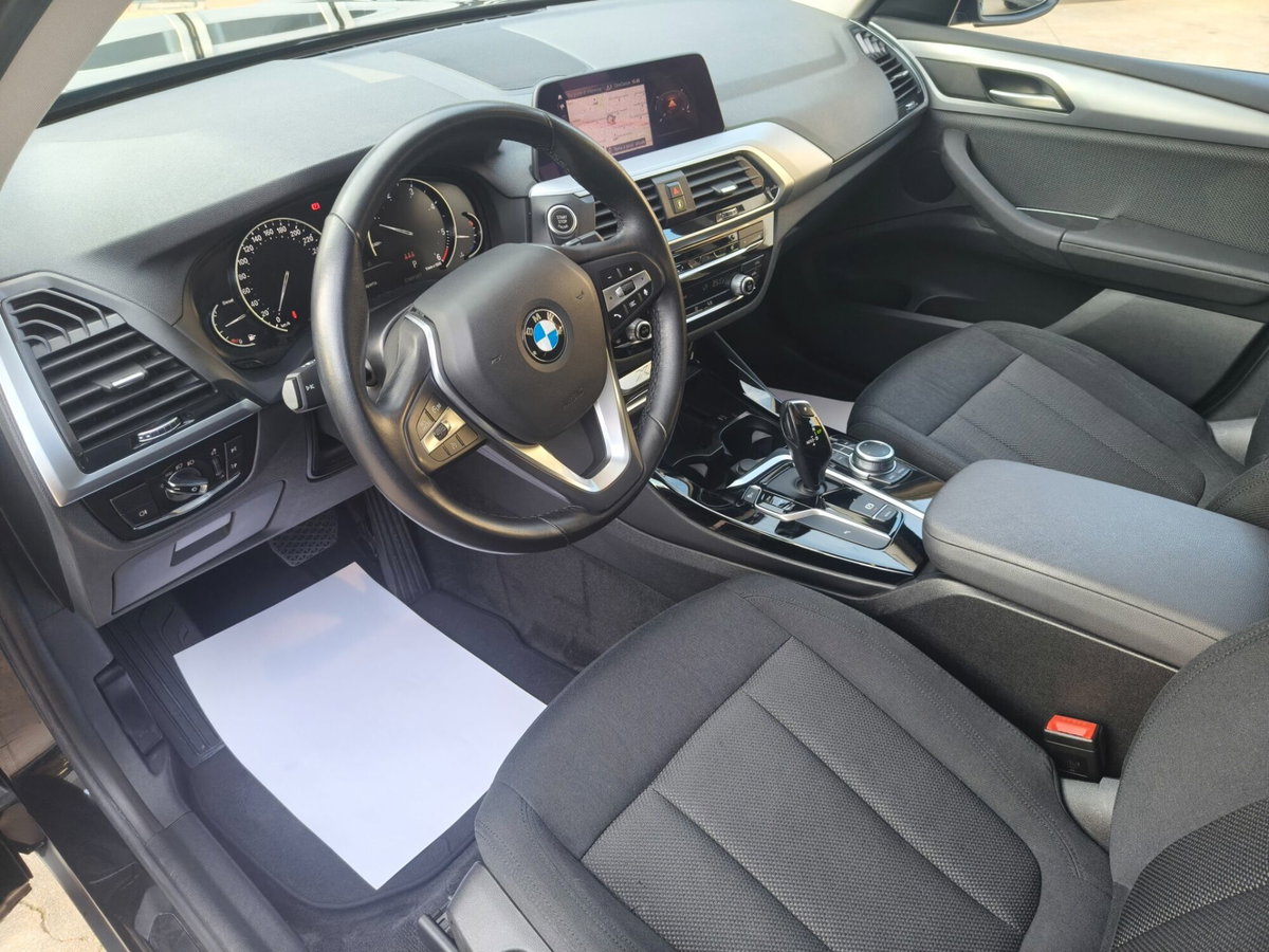 BMW X3 sDrive18d 48V Business Advantage (6)