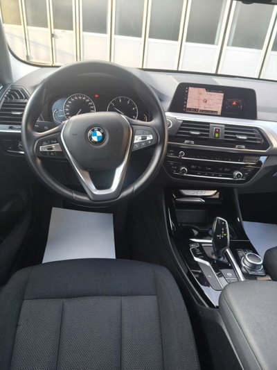 BMW X3 sDrive18d 48V Business Advantage (8)