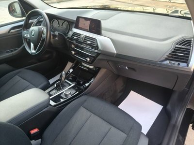 BMW X3 sDrive18d 48V Business Advantage (9)