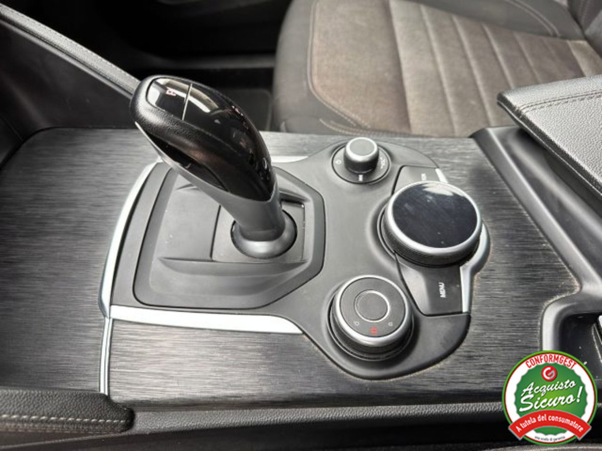 Alfa Romeo Stelvio Stelvio 2.2 Turbodiesel 160 CV AT8 RWD Sport-Tech (12)