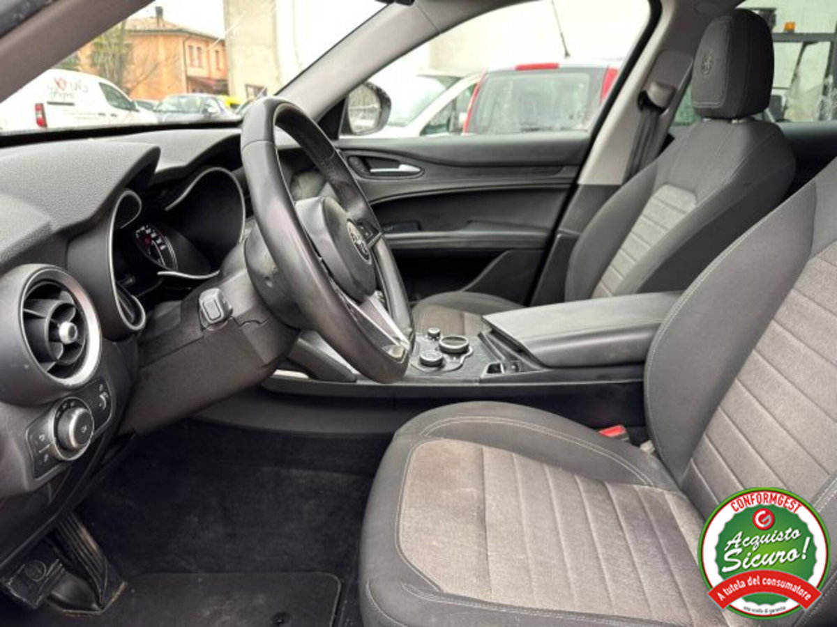 Alfa Romeo Stelvio Stelvio 2.2 Turbodiesel 160 CV AT8 RWD Sport-Tech (8)