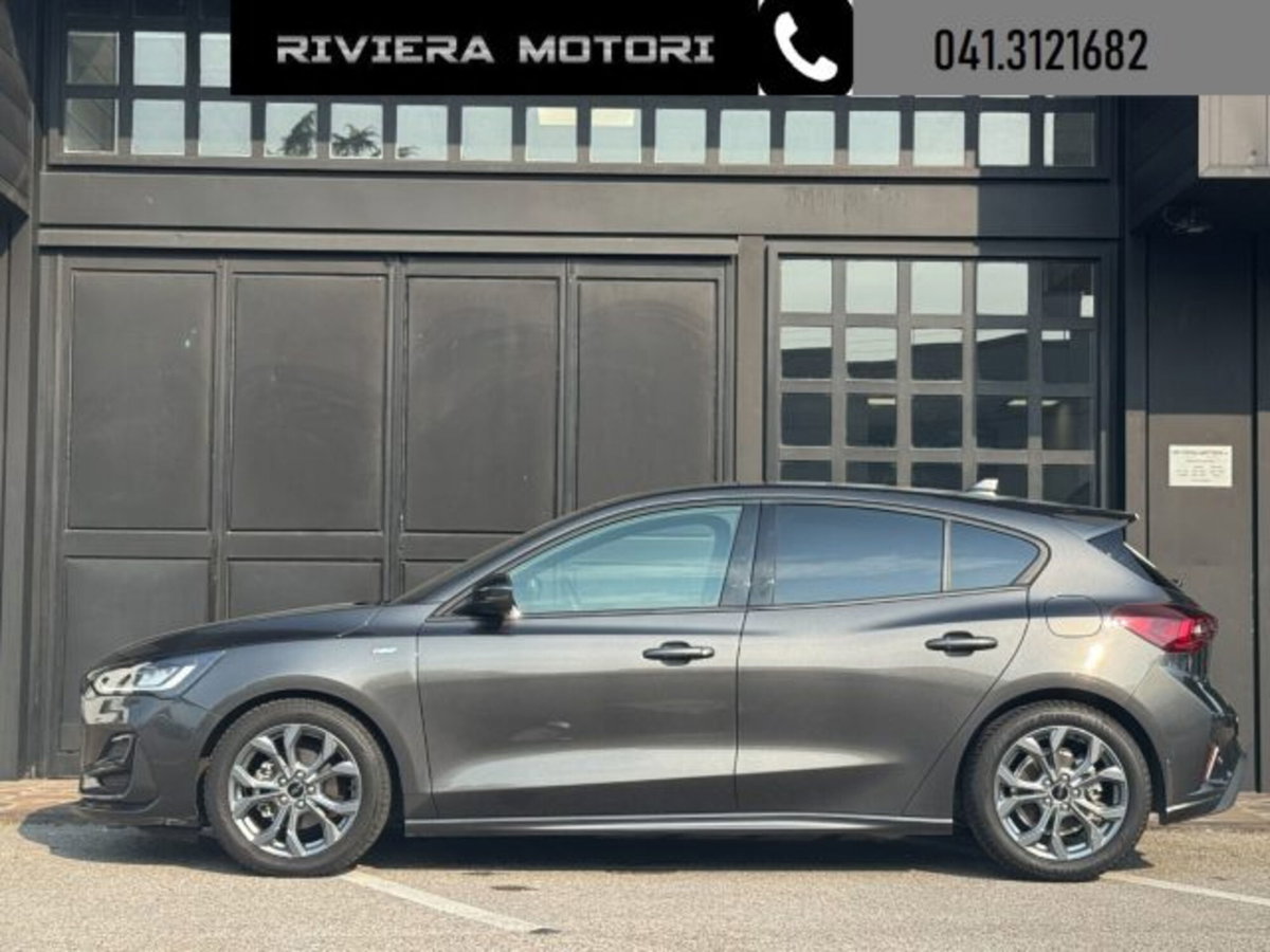 Ford Focus 1.5 EcoBlue 115 CV automatico 5p. ST-Line Style (2)