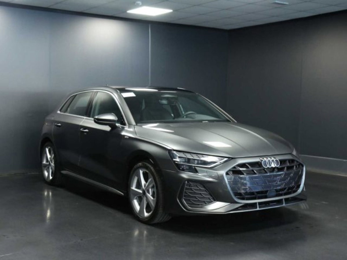 Audi A3 Sportback 35 TDI S tronic S line edition (2)