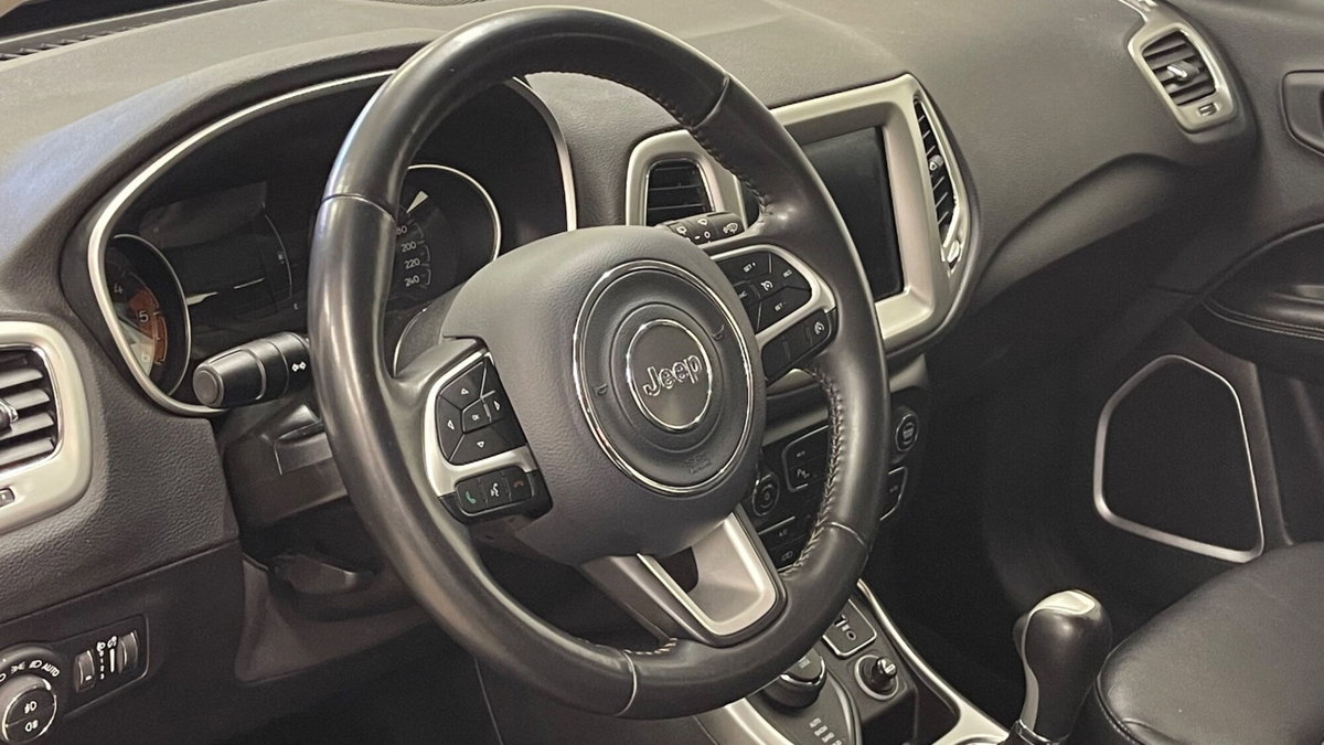 Jeep Compass 2.0 Multijet II aut. 4WD Limited (19)