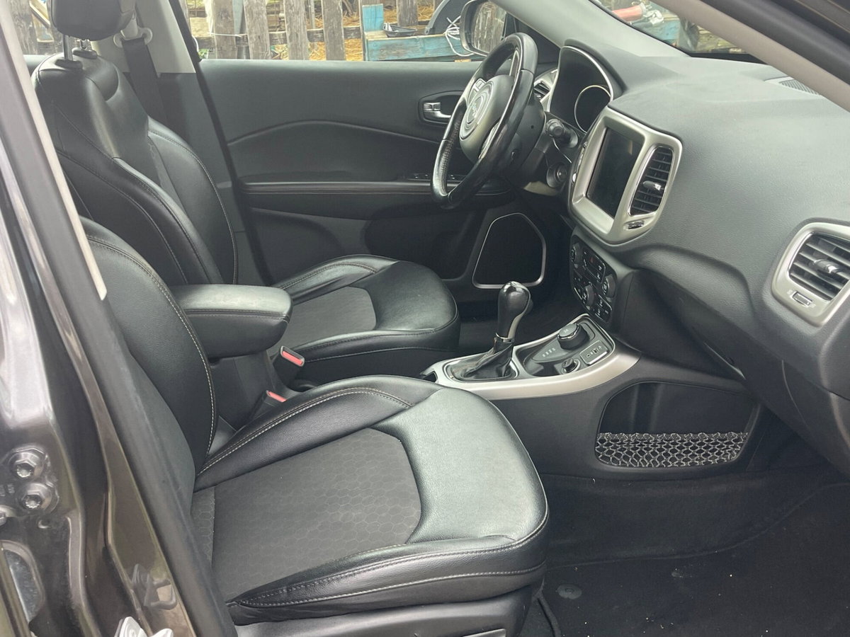 Jeep Compass 2.0 Multijet II aut. 4WD Limited (6)