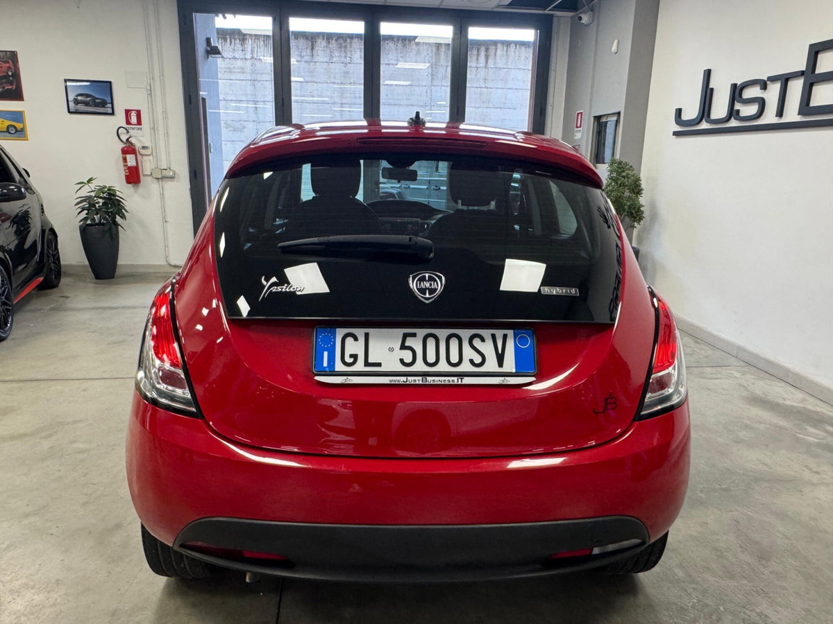 Lancia Ypsilon 1.0 FireFly 5 porte S&S Hybrid Ecochic Gold (5)
