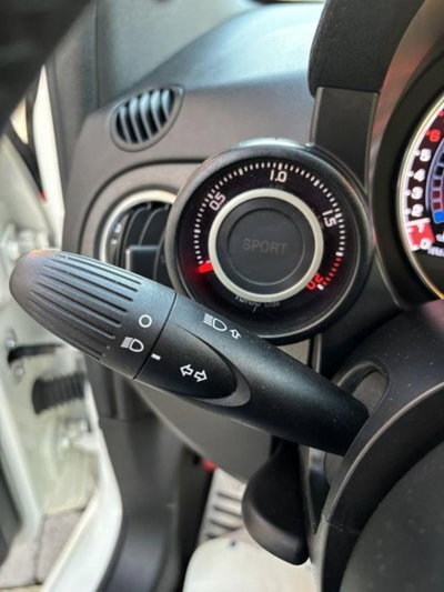 Abarth 595 Cabrio 595 C 1.4 Turbo T-Jet 180 CV Competizione (12)