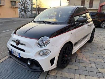 Abarth 595 Cabrio 595 C 1.4 Turbo T-Jet 180 CV Competizione (16)
