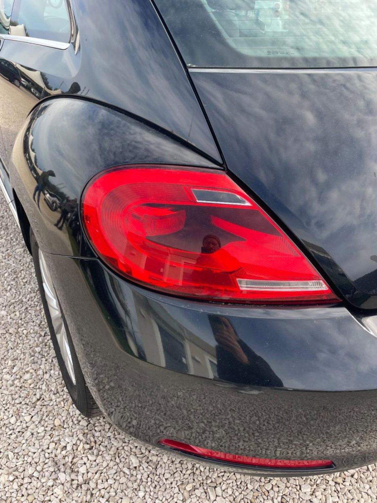 Volkswagen Maggiolino 1.6 TDI Design (14)