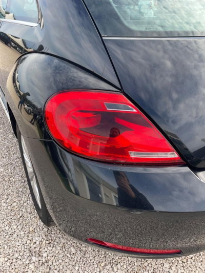 Volkswagen Maggiolino 1.6 TDI Design (14)