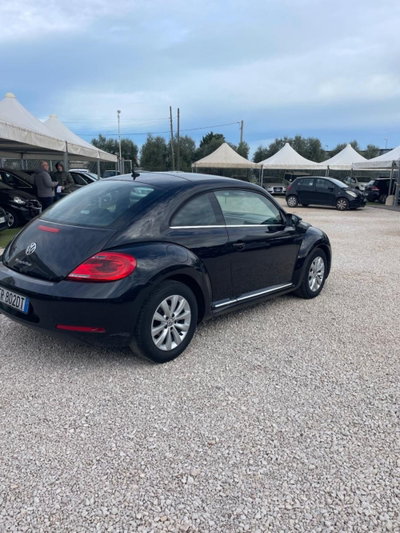 Volkswagen Maggiolino 1.6 TDI Design (6)
