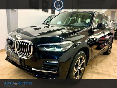BMW X5 xDrive30d xLine usata