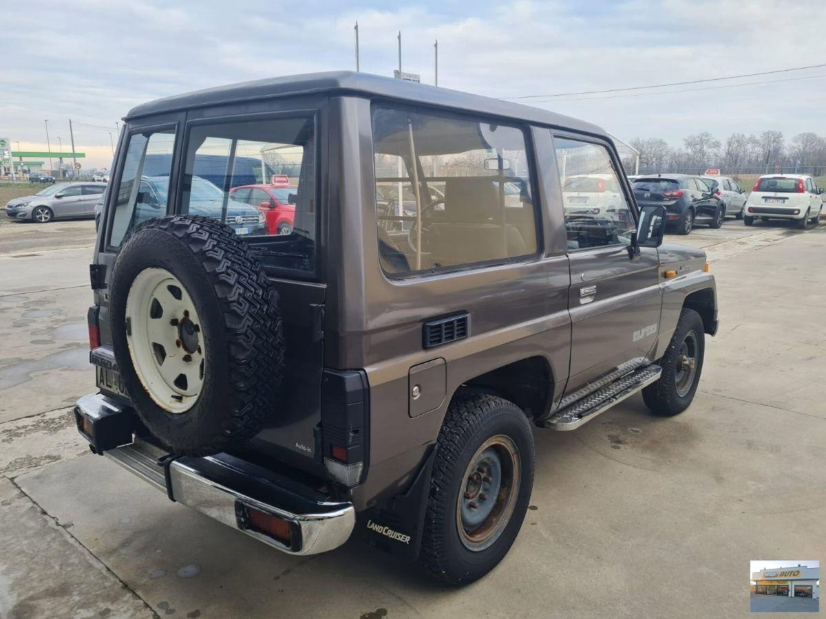 Toyota Land Cruiser 2.turbodiesel SW LJ70 (10)