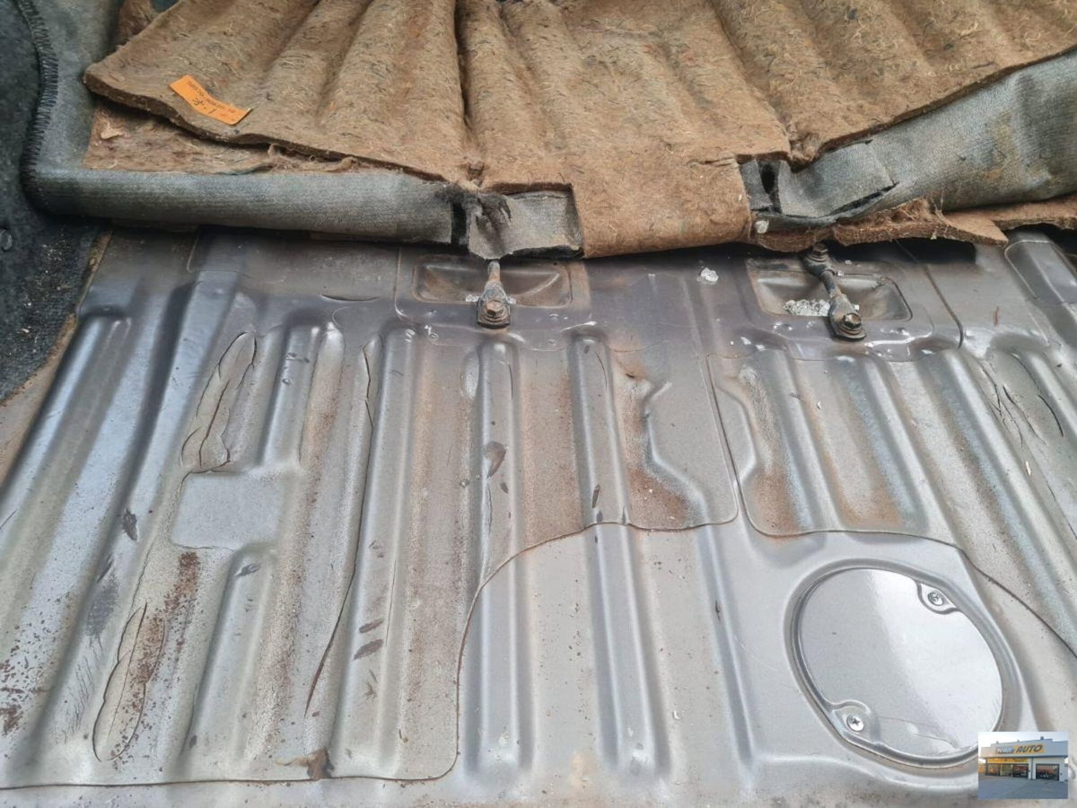 Toyota Land Cruiser 2.turbodiesel SW LJ70 (15)