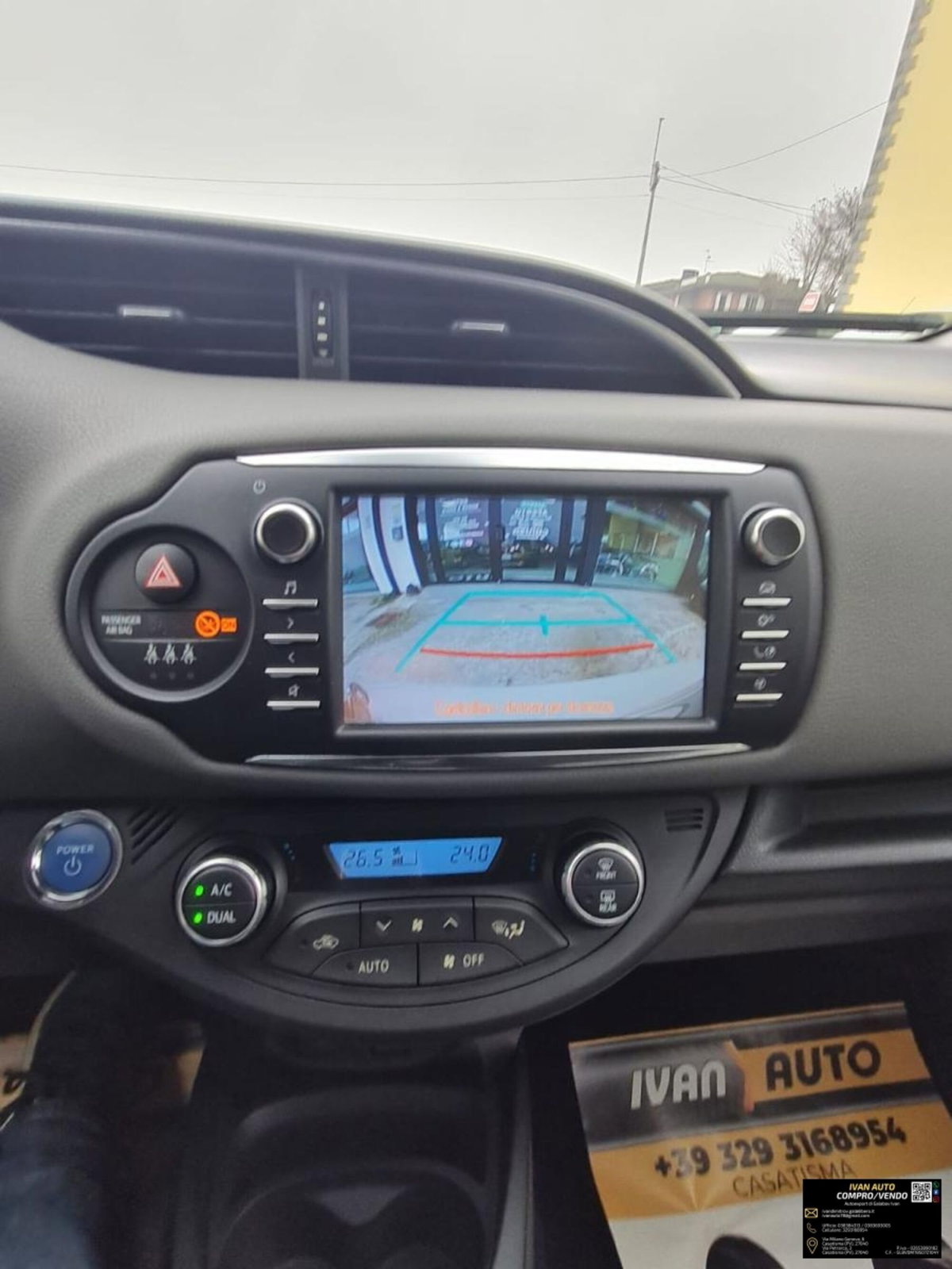 Toyota Yaris 1.5 Hybrid 5 porte Style (12)