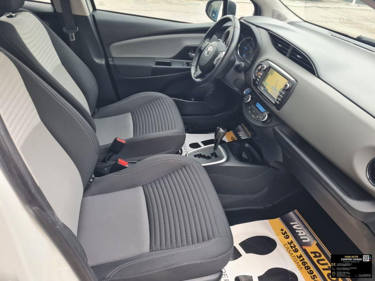 Toyota Yaris 1.5 Hybrid 5 porte Style (9)