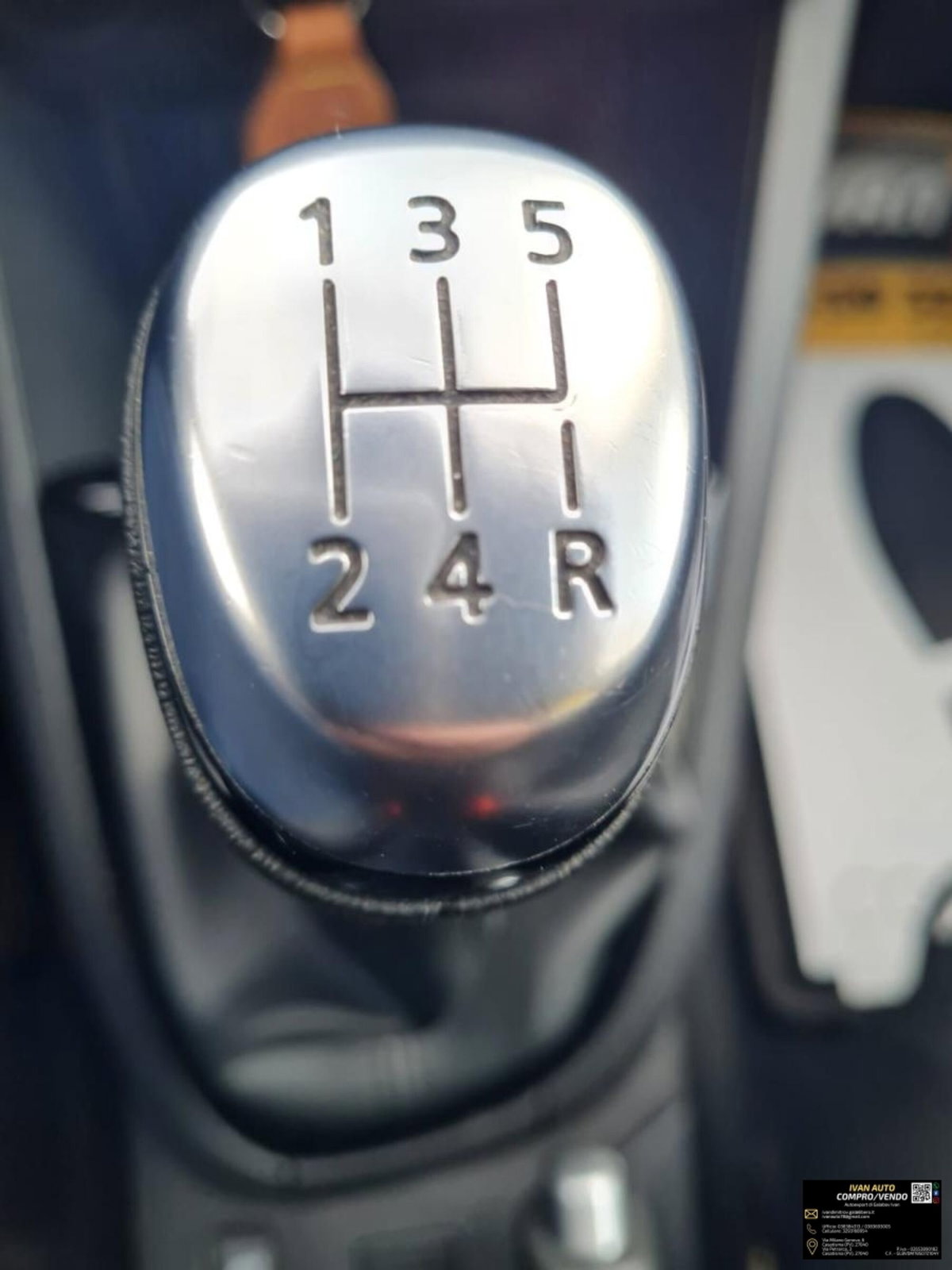 Renault Clio TCe 12V 90 CV GPL 5 porte Moschino Zen (16)