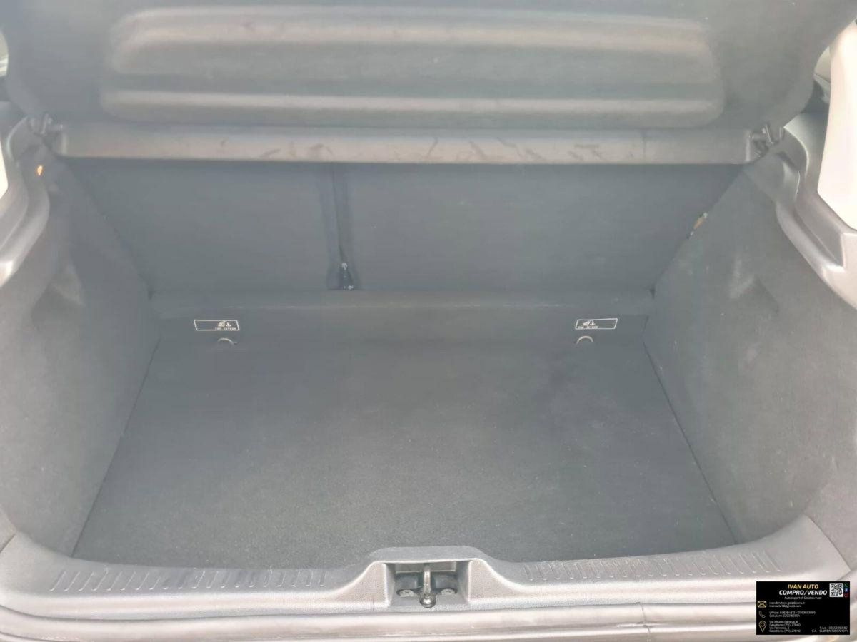 Renault Clio TCe 12V 90 CV GPL 5 porte Moschino Zen (18)