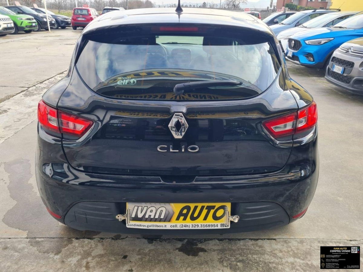 Renault Clio TCe 12V 90 CV GPL 5 porte Moschino Zen (7)