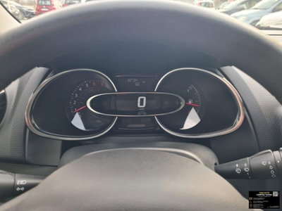 Renault Clio TCe 12V 90 CV GPL 5 porte Moschino Zen (8)
