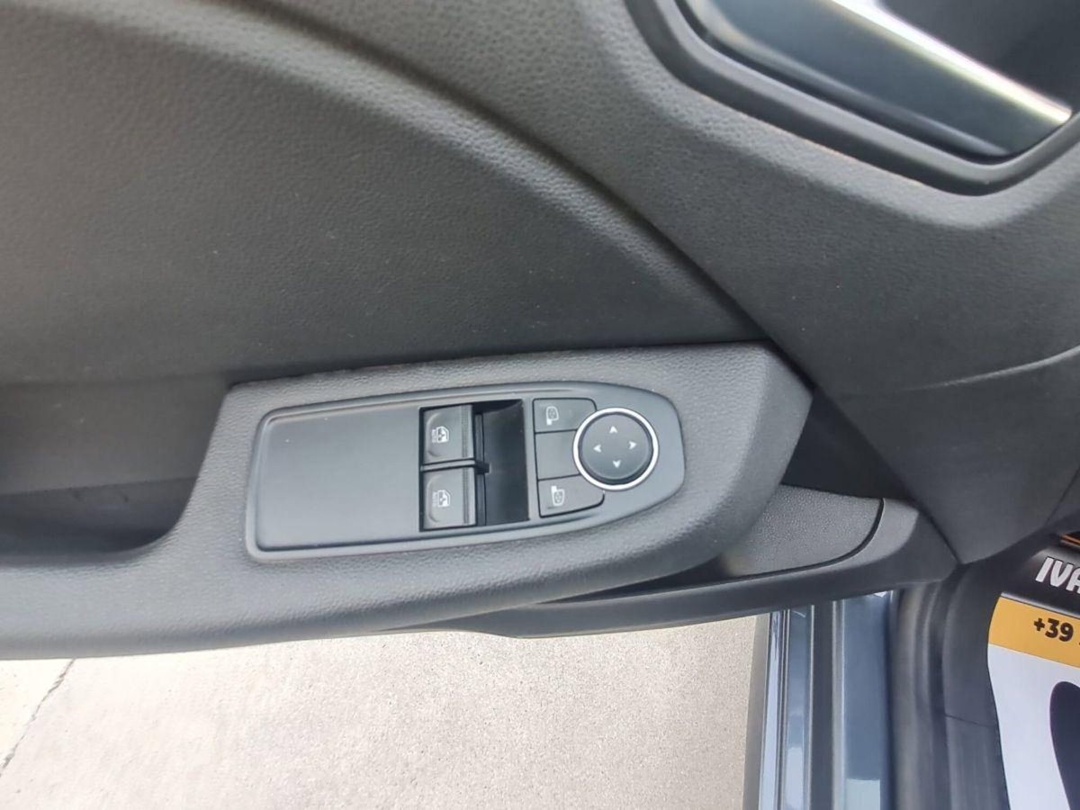 Renault Clio TCe 90 CV 5 porte Business (12)