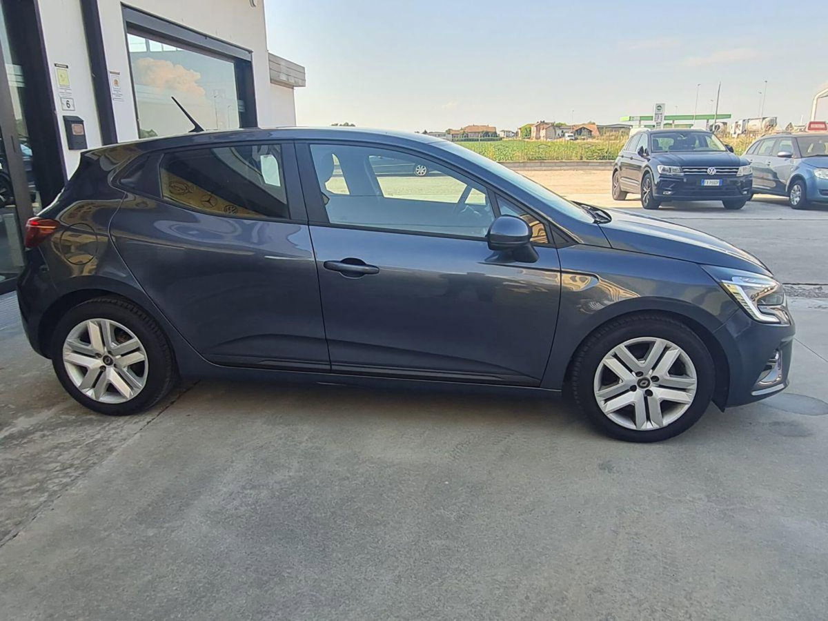 Renault Clio TCe 90 CV 5 porte Business (5)