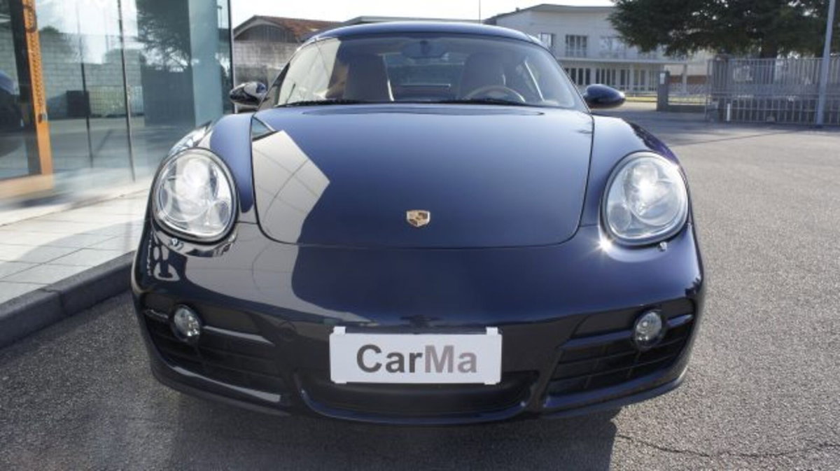 Porsche Cayman 2.7 (3)