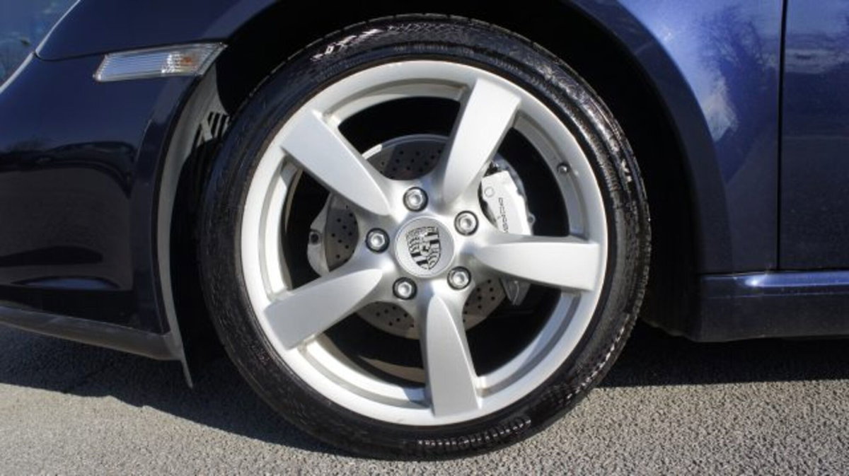 Porsche Cayman 2.7 (8)