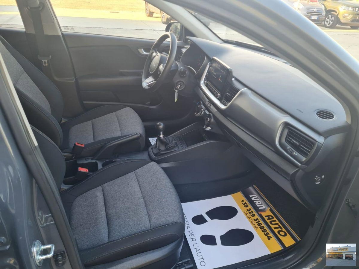 Kia Stonic 1.2 MPI 84 CV Style (15)