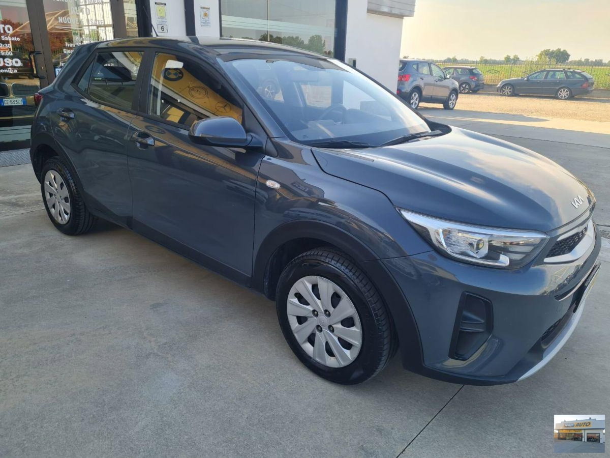 Kia Stonic 1.2 MPI 84 CV Style (4)